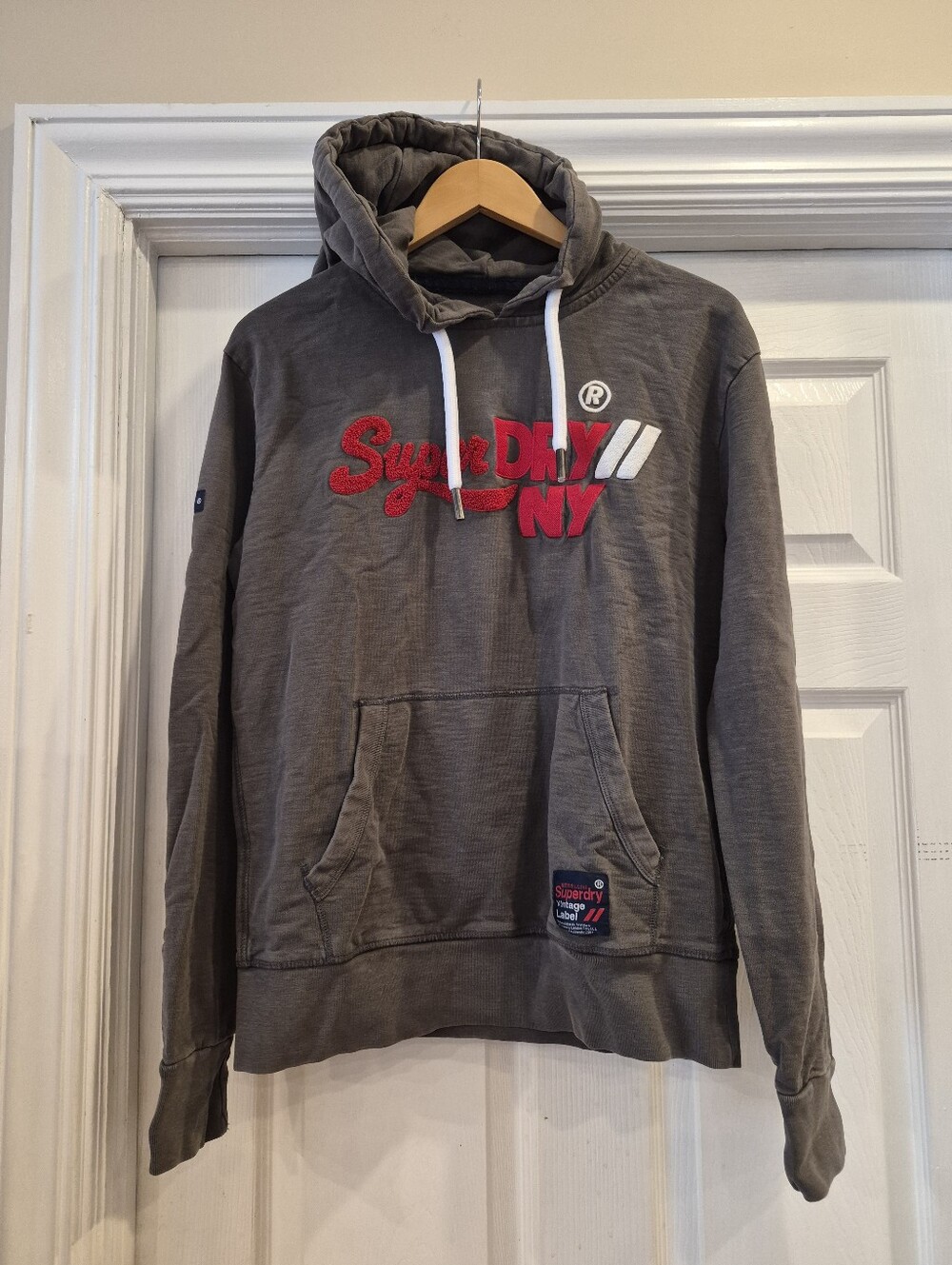 Super Dry NY pullover hoodie Medium
